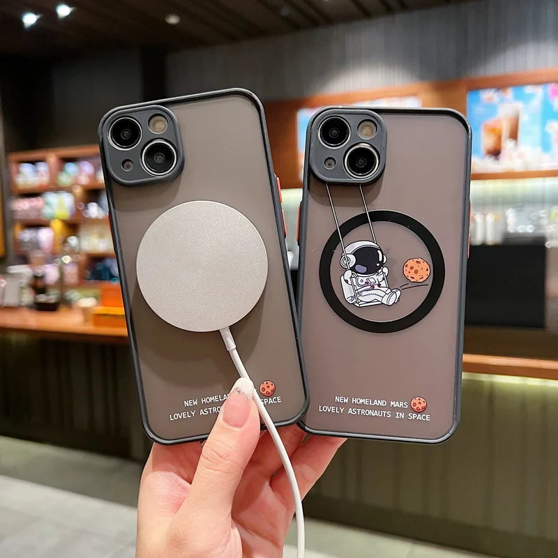 Cartoon Astronaut For Magsafe Wireless Charger Phone Case
