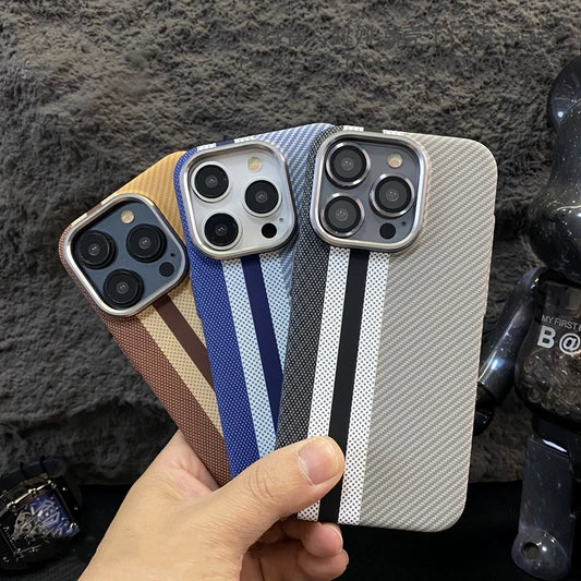 Carbon Fibre Relief MagSafe Phone Case